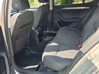 Predám Škoda Superb 1.6 TDI 88kw M6 - 7