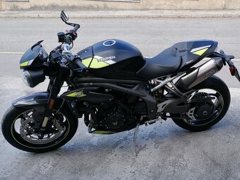 TRIUMPH 1050 Speed Triple RS 4/2021 - 7