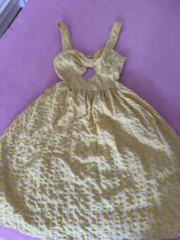 Viacere kusy oblecenia - 7