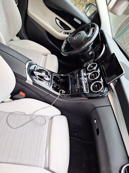 Mercedes benz C250 - 7