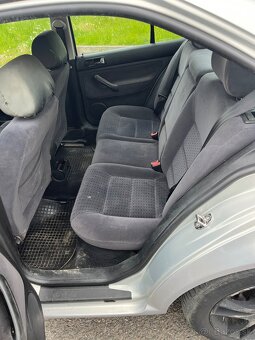 VW Bora 1.6i 74kw - 7