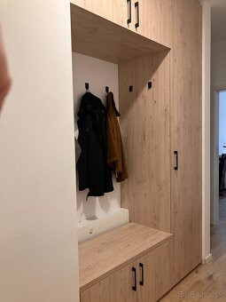 Vstupná skriňa s botníkom - 7