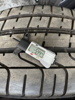 Pirelli P-Zero 275/35 R20 - 7