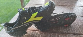 Predám MTBtretry DIADORA X-TRAIL 2 - 7