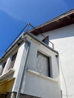 Rodinný dom 2 poschodový s veľkým pozemkom - 7