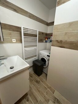 Príjemný 2 izbový byt v Dúbravke - 7