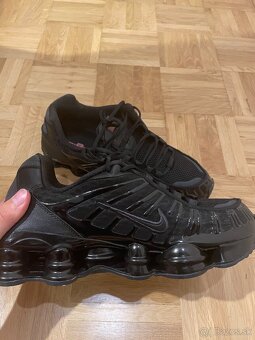 NIKE SHOX - 7