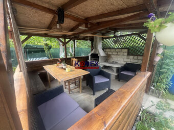 Poschodová rekreačná chata nad Kalužou - 7