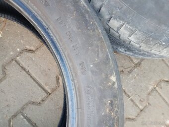 235/50R19 - 7