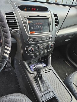 Kia SORENTO 2,2 diesel - 7