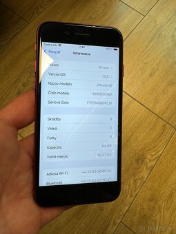 Predám Apple iPhone SE 2020 64gb červený - 7