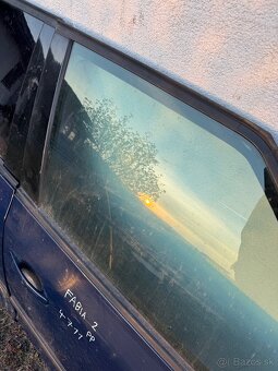 Pravá strana dvere Fabia 2 - 7