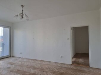 PREDAJ - 2-izbový byt s troma balkónmi - Nitra, Centrum - 7