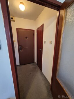 Predám 1 iz. byt, ul. Družstevná, Komárno - 7