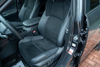 Toyota RAV4 2.5 Hybrid e-CVT GR Sport AWD, možný odpočet DPH - 7