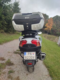 Predám Suzuki Burgman 650 - 7