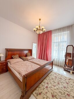 Svetlý, vzdušný 3-izbový Staromestsky byt s vysokými stropmi - 7