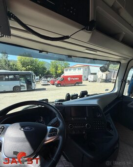 Na predaj – ťahač Ford F-MAX - 7
