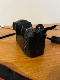 Canon EOS R + Battery grip - 7
