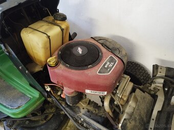 Traktorová kosačka John Deere - 7