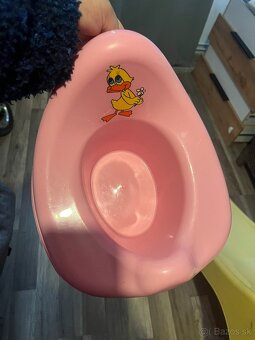 Darujem vanicku, regal dedsky, choditka - 7