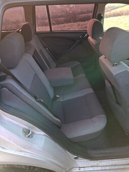 sedacky Skoda OCtavia kombi vyhrievane - 7