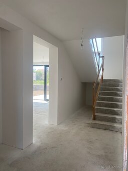 Na predaj ponúkam 5 izb. novostavbu RD v Záblatí. - 7