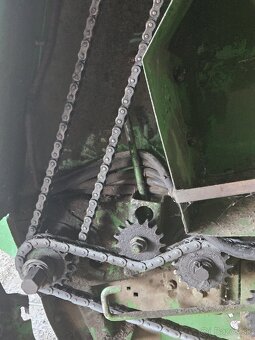 Lis balikovac John Deere 590 - 7