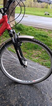Málo používaný dámsky cestný bicykel - 7
