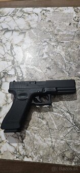 UMBREX AIRSOFT GLOCK 17 GEN 4 - 7