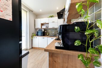 3-izb. zrekonštr. byt s 3 balkónmi, NMn/V - SNP - 7