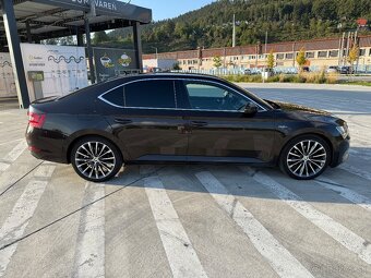 Predám Škoda Superb 3 L&K, DSG 4x4, 2.0 TDI 140KW - 7