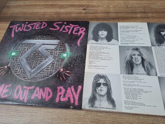 lp TWISTED SISTER - COME OUT AND PLAY - 7