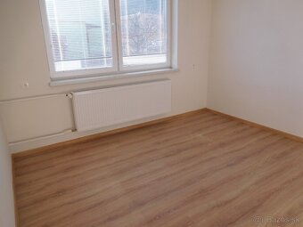 Nižšia cena - Prenájom -2 izb. byt v RD na Záskalí. - 7