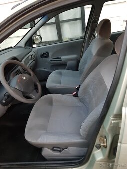 Renault mégane 1.6 - 7