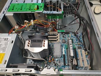 HP  Workstation - 7