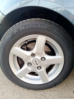 Ford Fiesta 1.3 benzín - 7