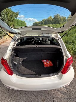 Toyota Yaris 1.0 (51kW) 2012 - 7