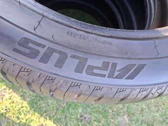 245/45 r19 celorocne pneu - 7