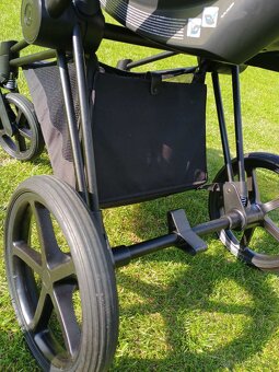 Cybex Priam Simply Flowers Grey - 7