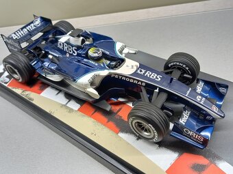F1 WILLIAMS COSWORTH FW28 NICO ROSBERG HOTWHEELS 1:18 - 7