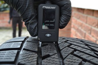 5x112 R20 Zimna sada Audi A6 c8 + 255/40 R20 Continental - 7