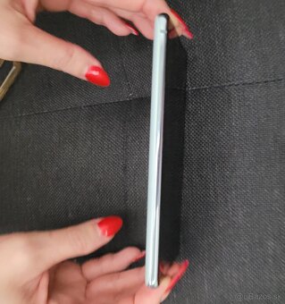 Samsung Galaxy S20FE - 7