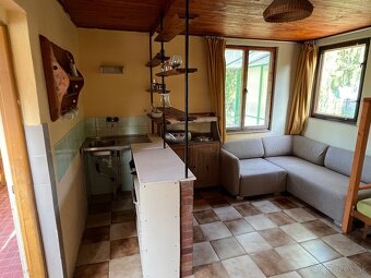 Záhrada s chatou - Devín - 7