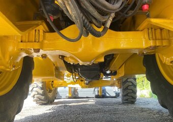 Komatsu WB93RS - 7