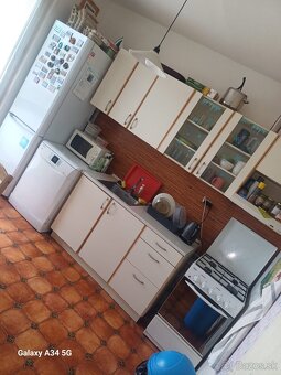 Prenajom izby na ul. Jana Jonasa 19, za 250,-EUR mes. Ihned - 7