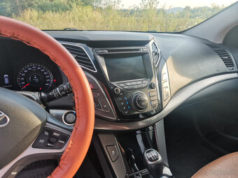 Predám Hyundai i40 CRDi 1,7 Comfort, r.v. 11/2012, - 7