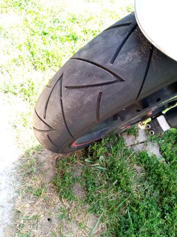 Yamaha R6 - 7
