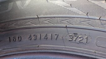 NOKIAN 215/65 R 16 celoročné - 7
