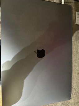MacBook pro 2019 16inch - 7